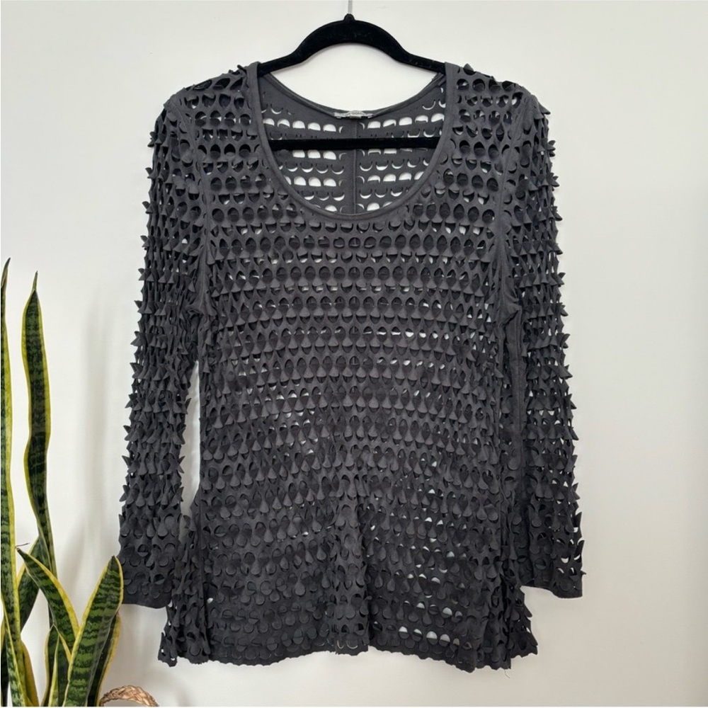 Linea Domani Laser Cut Long Sleeve